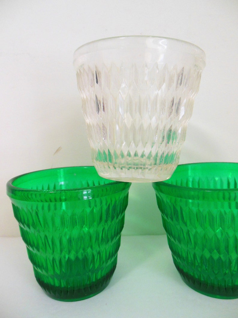 Dupont Diamond Pattern Glasses Set of Nine Lucite Acrylic Resin Unbreakable Tumblers Red Green and Clear for Christmas or Year Round Use
