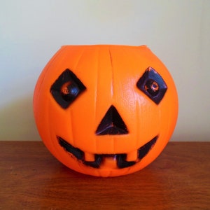 Halloween Blow Mold Pumpkin, Peerless Jack O Lantern With Diamond Eyes, As Is No Handle, Trick or Treat Bucket