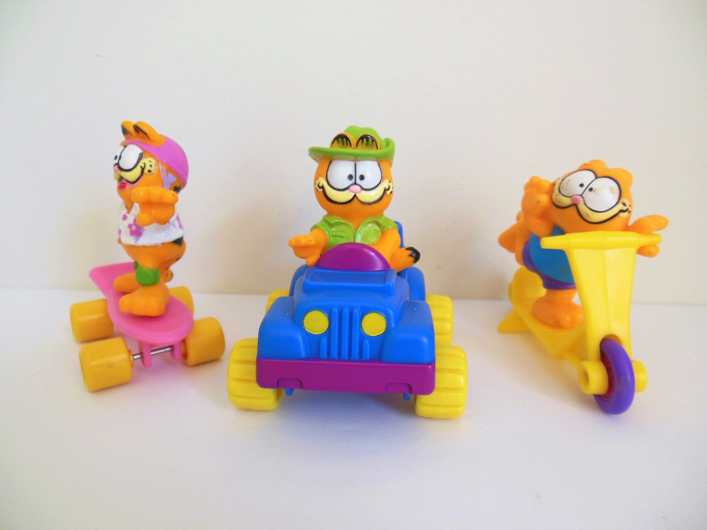 Mcdonalds Garfield Happy Meal Toys, 3 Vehicles, Pink