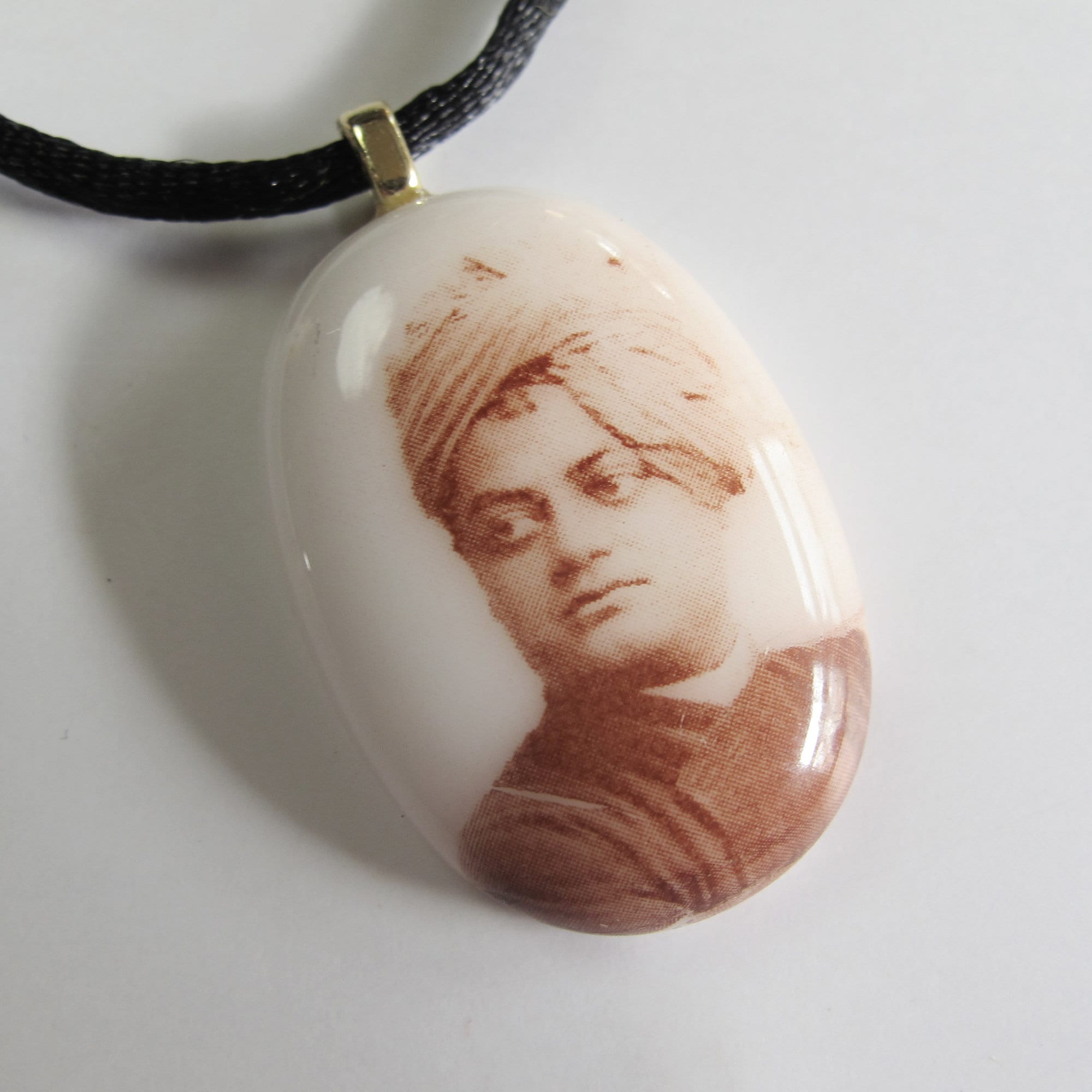 Swami Vivekananda - Mala necklace - Fused glass jewelry