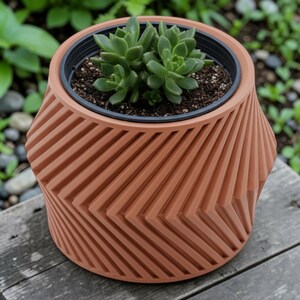 Geometric Arrow Planter | 3D Printed Succulent Pot, Modern Desk Organizer
