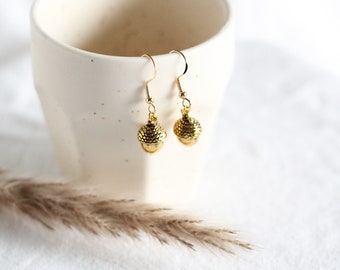 Acorn Earrings | nature jewelry, acorn charm, acorn jewelry, acorn pendant, nature earrings, dangle earrings