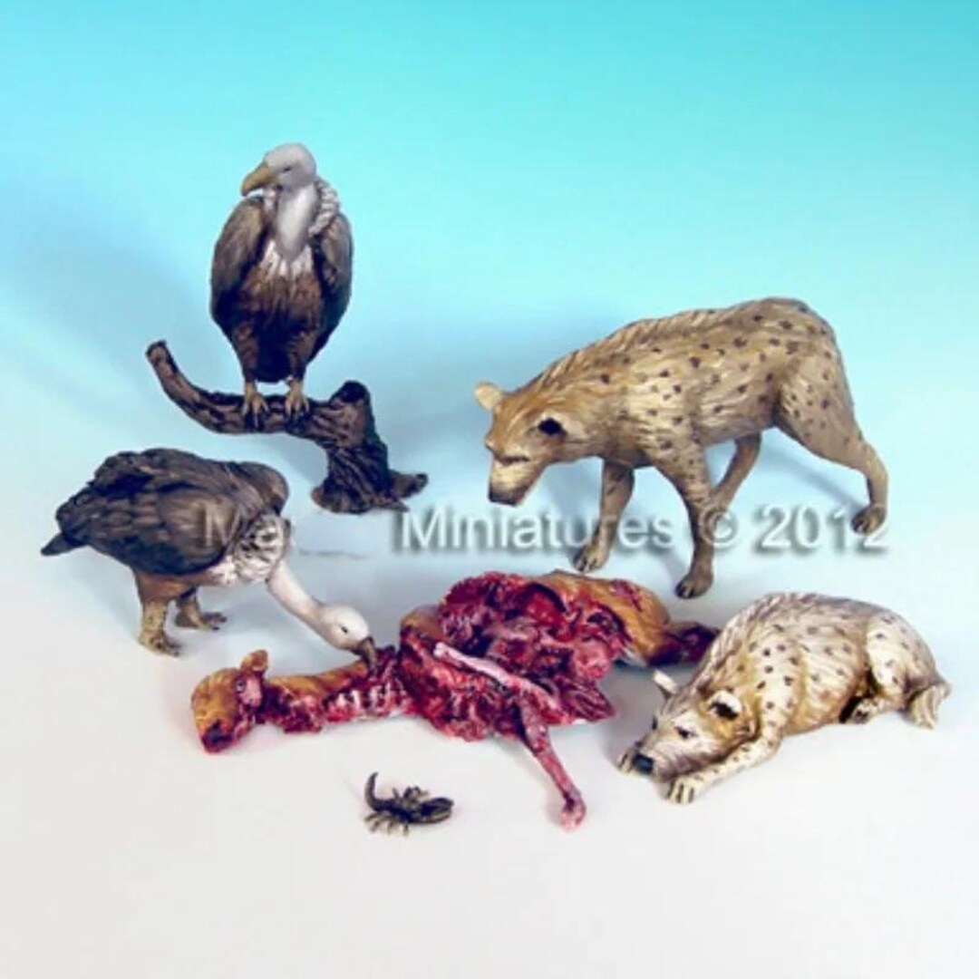 1/35 Scale Resin Animal Model Building Kits Vulture and Wild Dog Scene ...