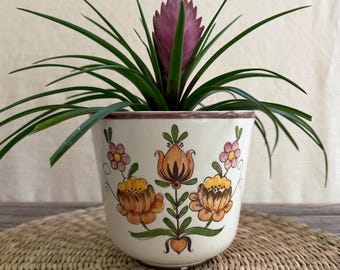Vintage Weiss Hand Painted Ceramic Planter | Mid-Century Folk Art Floral Pot