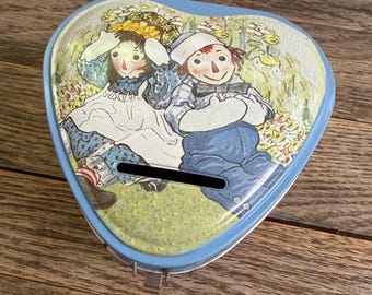 Raggedy Ann & Andy Heart Tin Bank | Schylling Vintage Style Nursery Decor