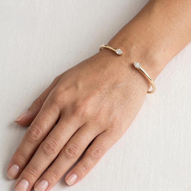 Lab-Grown Pear Diamond Open Cuff Bangle Bracelet, 14K Gold Bangle Bracelet for Women, Pear-Cut Bracelet, Lab Diamond Bracelet For Gifts