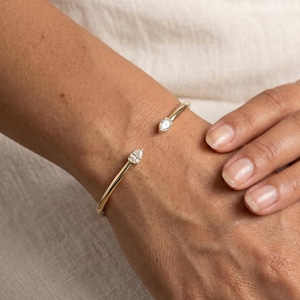 Lab-Grown Pear Diamond Open Cuff Bangle Bracelet, 14K Gold Bangle Bracelet for Women, Pear-Cut Bracelet, Lab Diamond Bracelet For Gifts image 2