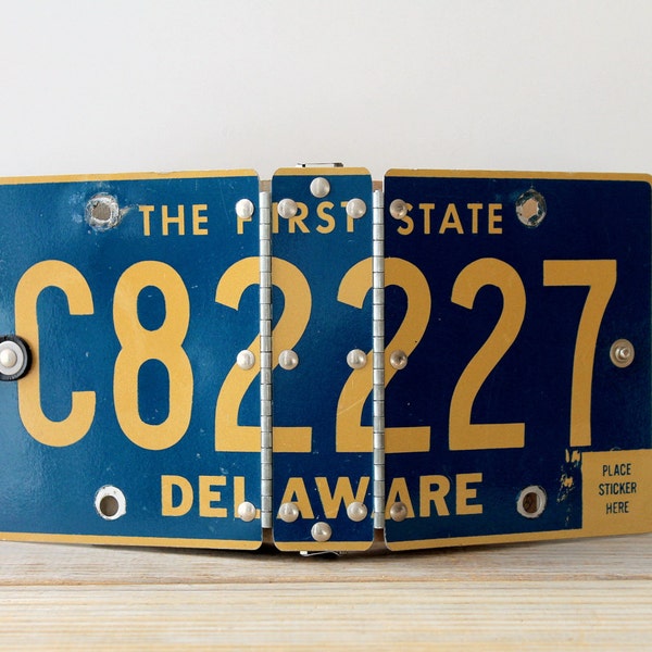 Recycled Delaware license plate vintage journal / on the road journal / road trip diary / retro repurposed mini binder / metal cover binder