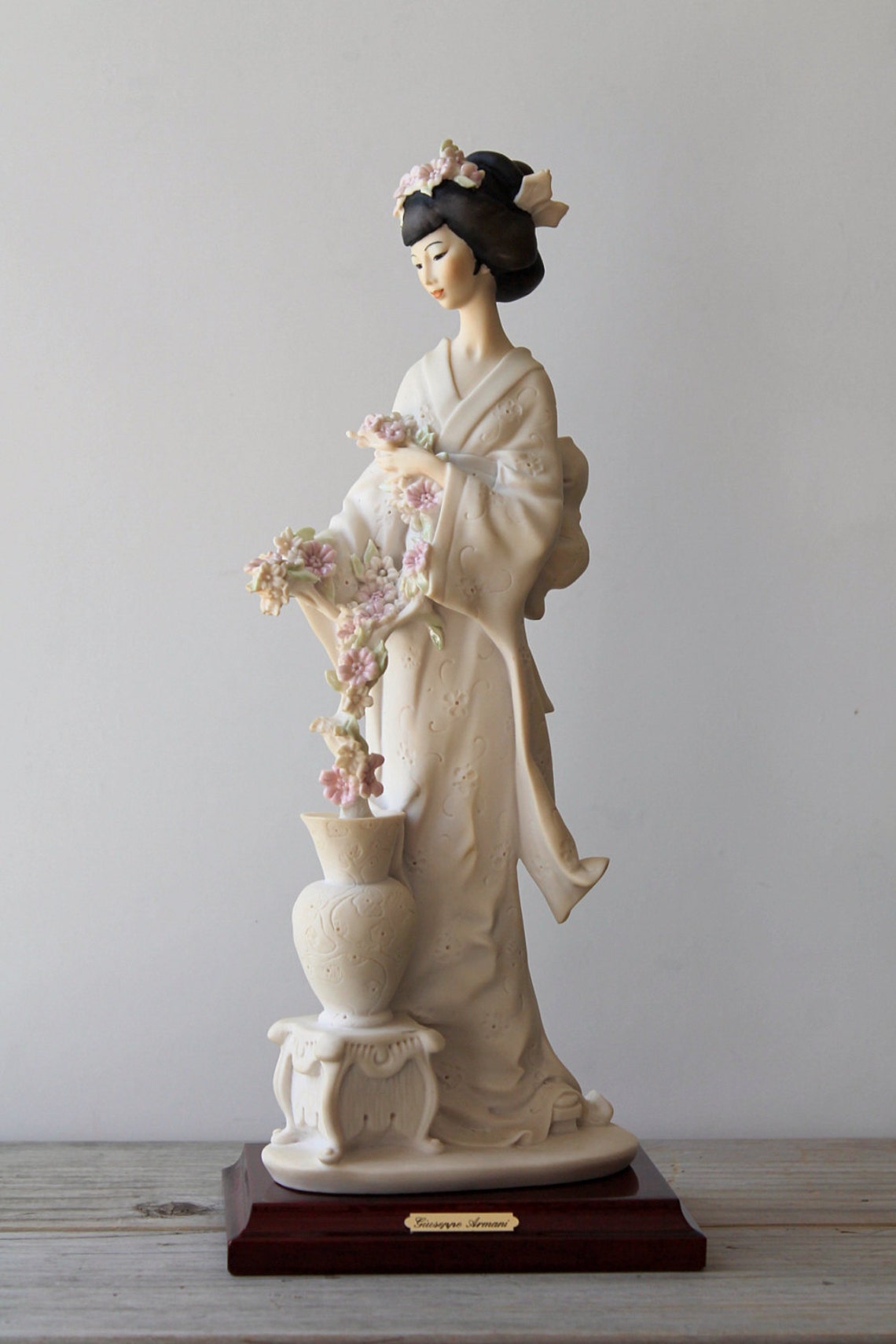 Vintage Giuseppe Armani Geisha figurine / capodimonte style / Etsy