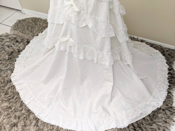 White Vintage Gown, Vintage Lace Wedding Dress, V… - image 3