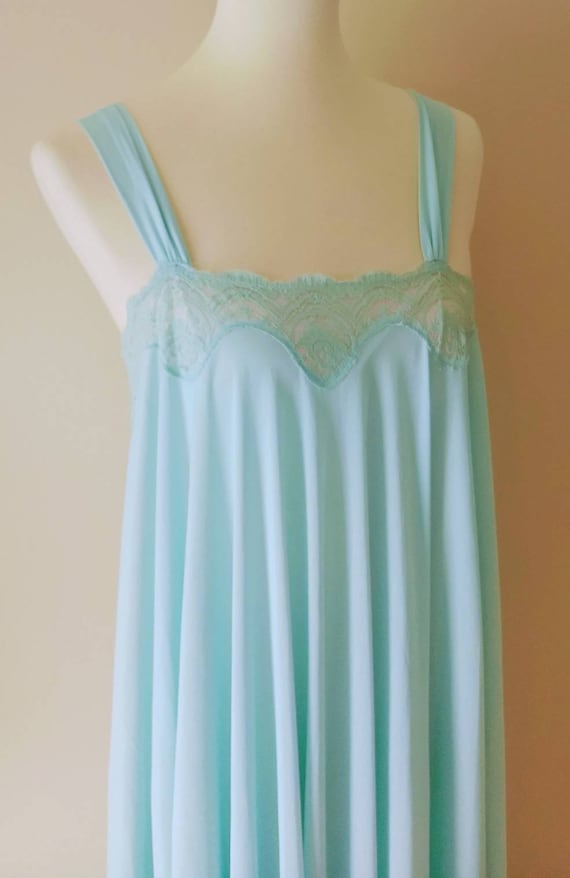 Nightgown Vintage Green Full Sweep, Victorian Styl