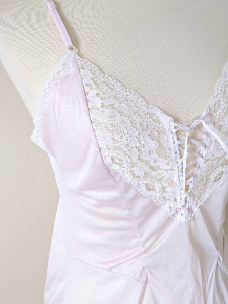Size 34 Ivory Cami by MAIDENFORM Top Ivory Lingerie Top Camisole