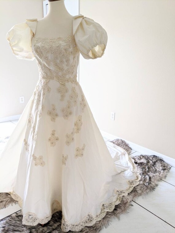 Ivory Vintage Wedding Gown, Lace Wedding Gown