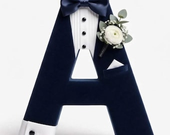 Marineblauer Samt-Smoking Alphabet