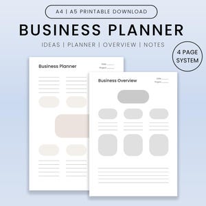 Peut inclure: Panneau en bois rustique avec l'inscription "Welcome to our home" en lettres blanches. Le panneau présente une finition vieillie et un design simple et accueillant, idéal pour la décoration de la porte d'entrée.