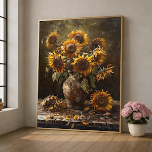 Puede incluir: Pintura enmarcada de girasoles en un jarrón. Los girasoles son amarillos y marrones, con hojas verdes. El jarrón es marrón y está sobre una mesa de madera. La pintura tiene un marco dorado.