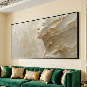 Tela con profilo di donna eterea, arte astratta con volto in marmo, decorazione murale dai toni neutri, tela per casa moderna, design elegante per pareti