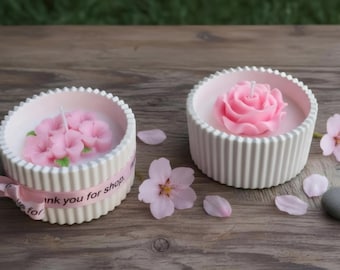 Bougie de soja avec fleurs personnalisées, texte de ruban personnalisé, pot côtelé fait main, décoration rose ou violette, cadeau d'anniversaire de luxe, cadeau de mariage, décoration de gemme