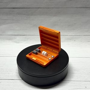 Estuche seguro para cartuchos de péptidos e insulina de 3 ml – Capacidad para 4 cartuchos / Cierre magnético / Estuche de viaje discreto