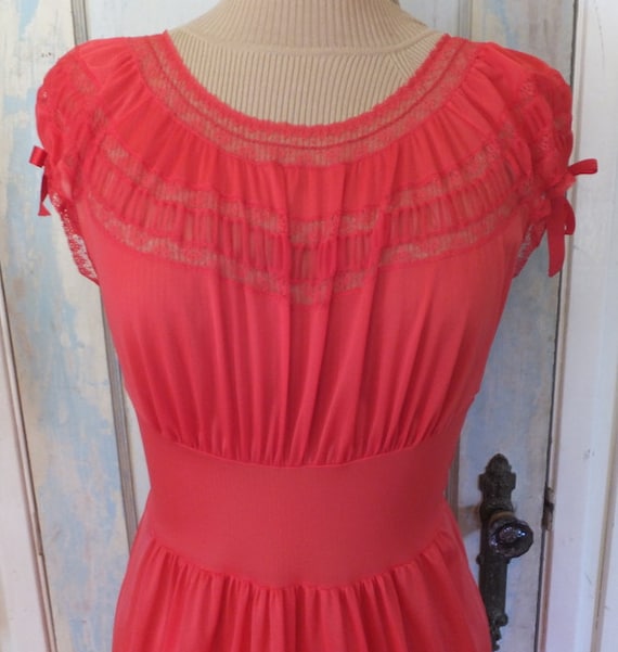 Vintage Red Nightgown, Peignoir, Lingerie, Floor l
