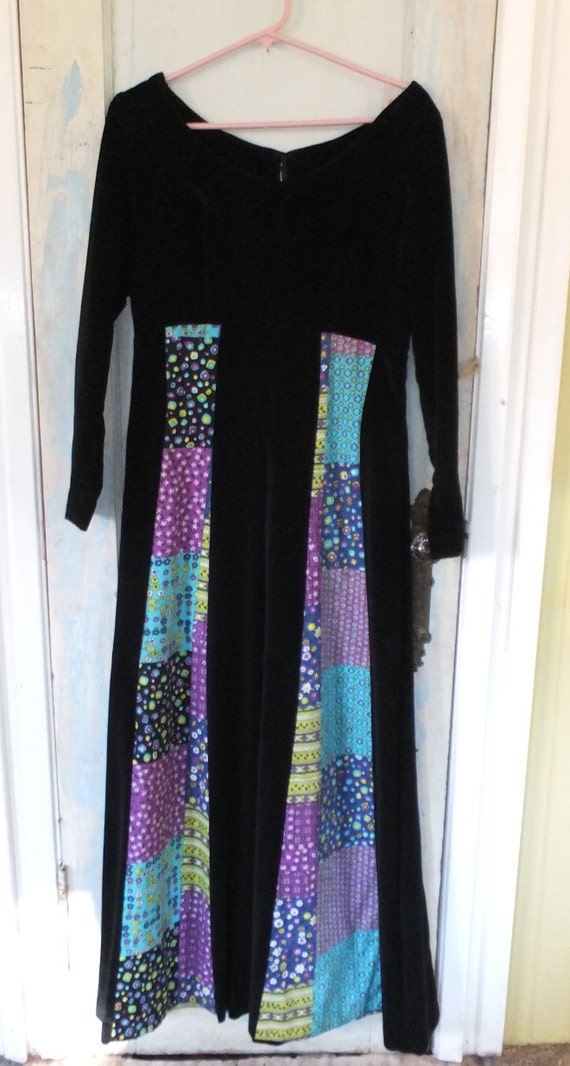 1960's-70's Maxi Black Velvet Dress - image 3