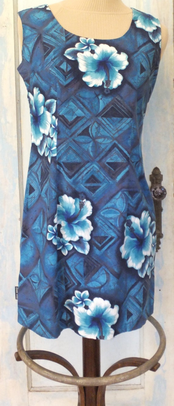 Vintage 1960's Hawaiian Dress - image 2