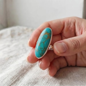 Handgemaakte Kingman turquoise ring van sterling zilver, lange ovale statement ring met blauwe turquoise, verstelbare boho edelsteen, cadeau voor haar.