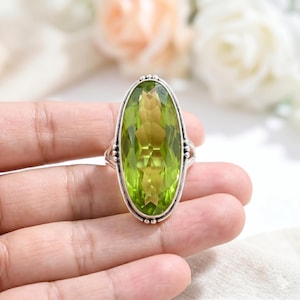 Peridot Statement-ring, handgjord 925 sterlingsilver Peridot-ring, lång oval grön ädelstensring Boho minimalistiska smycken present till kvinnor