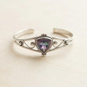 Alexandriet manchetarmband, armband van 925 sterling zilver met triljoenslijping, handgemaakte boho open manchetarmband, kleurveranderend sieraad, cadeau voor haar