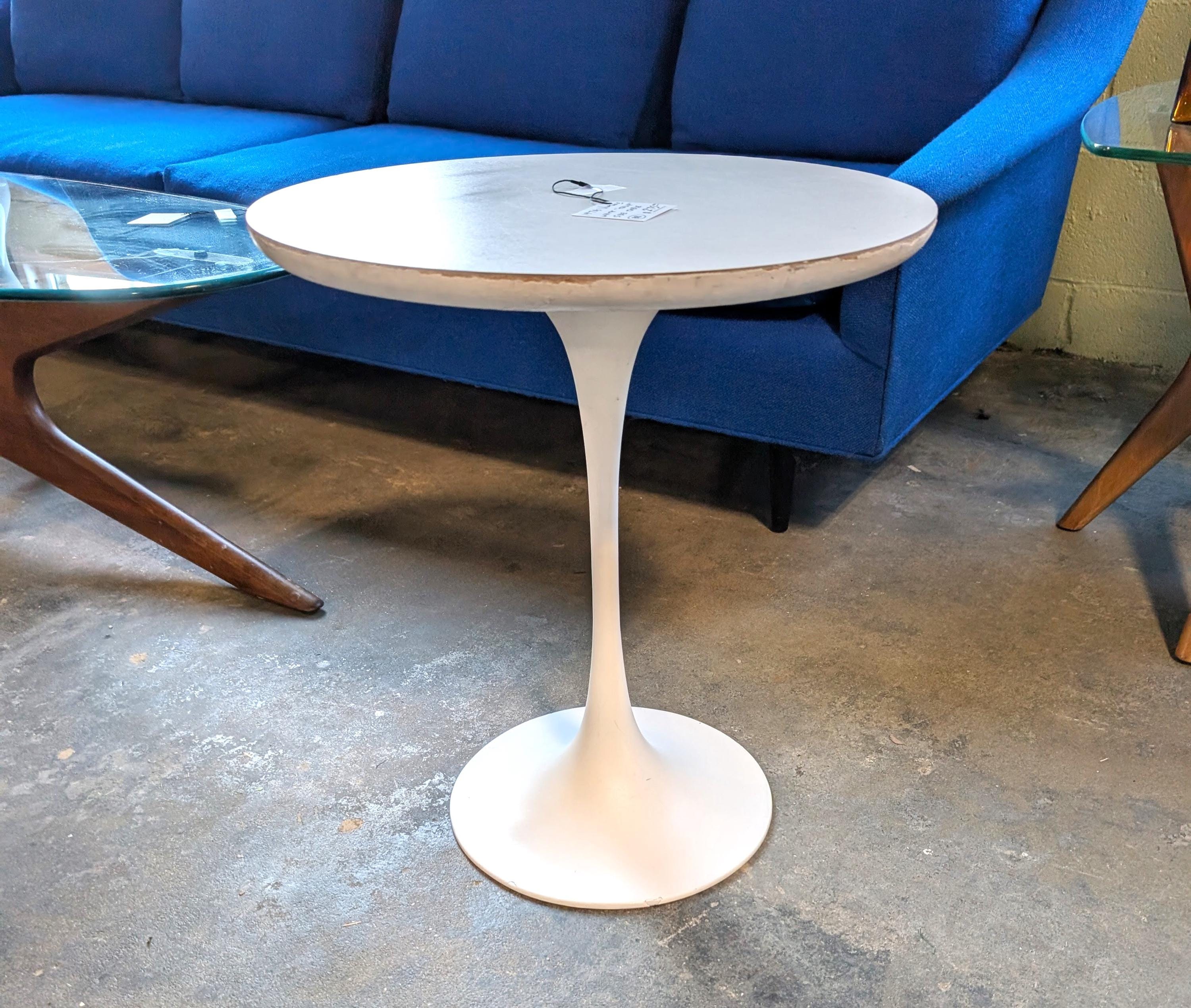LOCAL PICKUP MCM Tulip Side Table Saarinen Style White Meal Base Formica Top Space Age 1970s