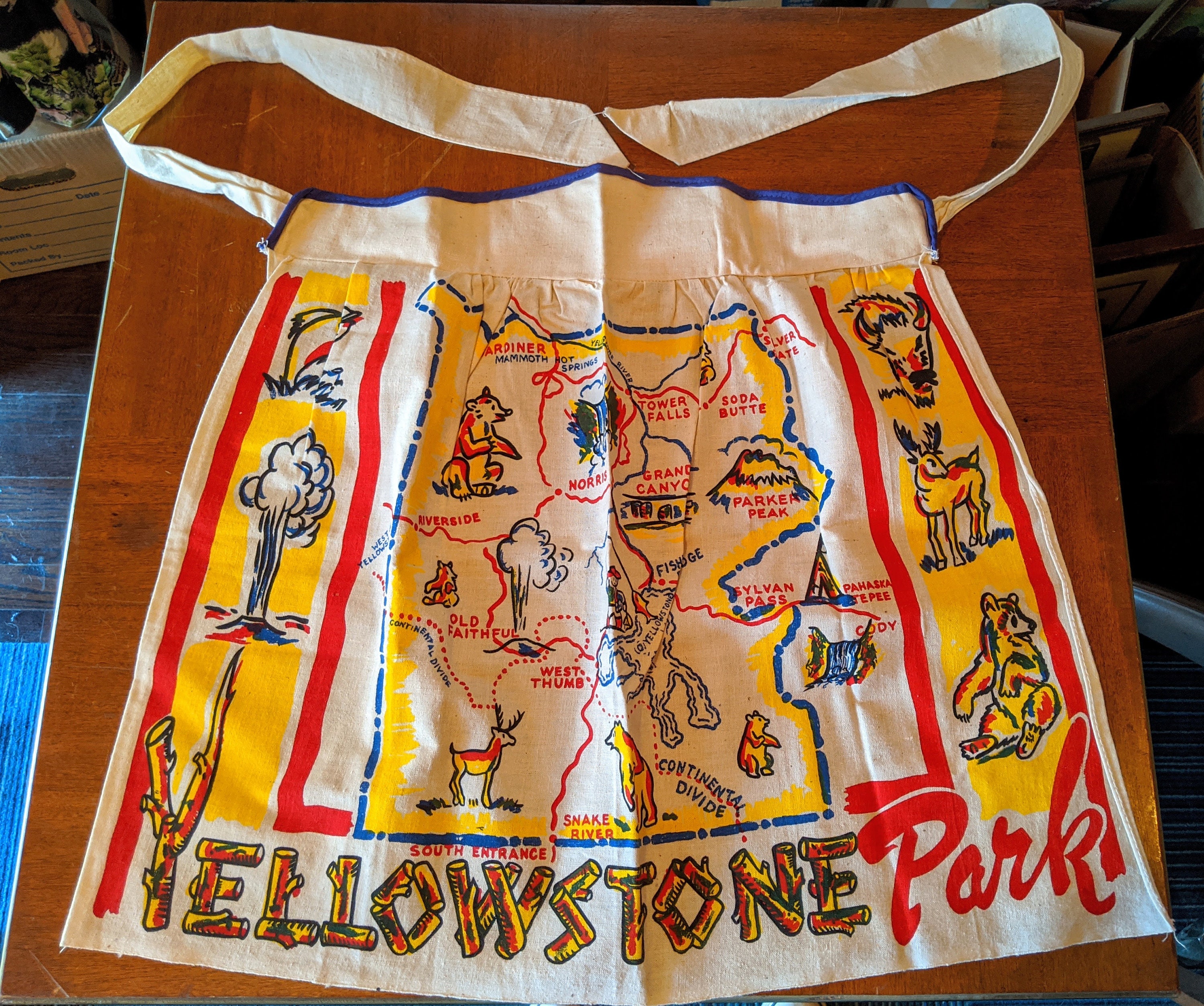 1950's YELLOWSTONE Apron Vintage Souvenir Cactus Cloth or Etsy