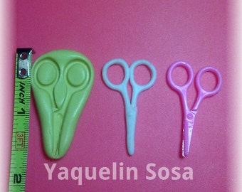 silicone mold, scissors