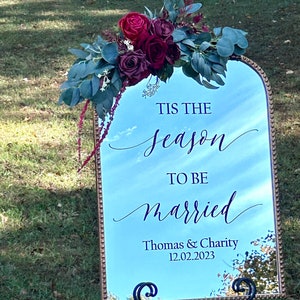 Tis the Season to Be Married Decal for Wedding Sign Entrance Christmas Wedding Sign Christmas Wedding Vinyl Decor Holiday Wedding image 2