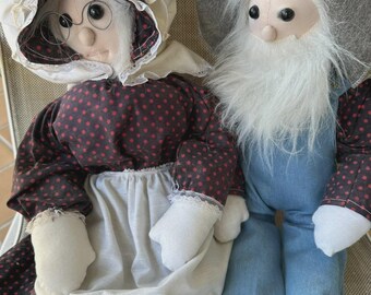 Vintage Handmade Hillbilly Couple Country Farm Dolls-Cloth w/ Apron
