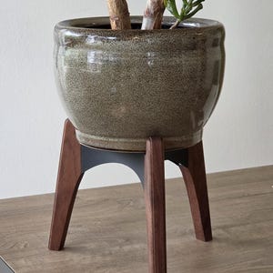Träbearbetningsplaner och 3D-modeller för växtställ i alla storlekar