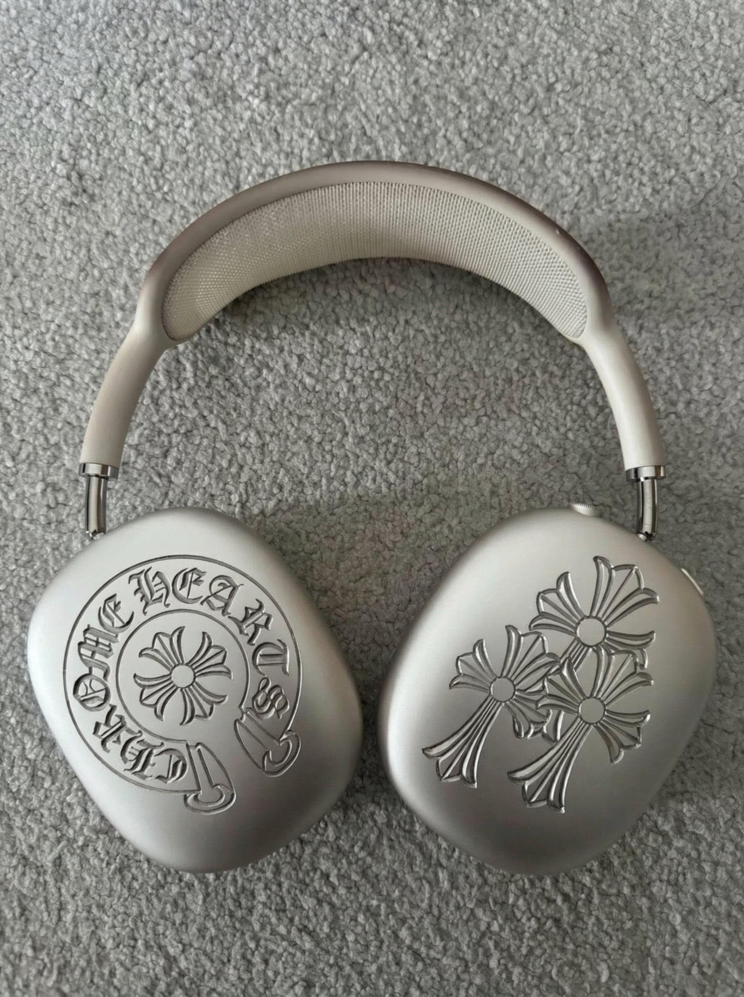 Airpods max cover chrome heart - Etsy 日本