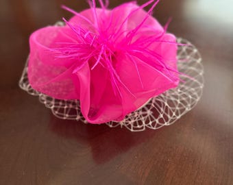 Elegant Pink Fascinator for Kentucky Derby, Weddings & Tea Parties.