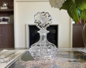 Antique Signed Hawkes Cut Crystal Perfume Bottle with Flower Stopper, Early American Brilliant Period