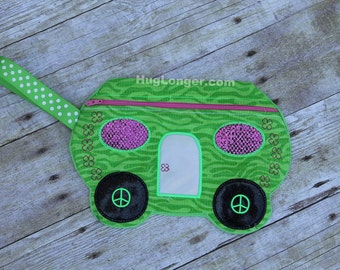 ITH Zippered Camper Pouch Embroidery File HL1018