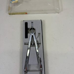 Juego de compás y lápiz de dibujo K&E Large Bow vintage – Fabricado en Alemania Occidental – Herramienta de ingeniería de la década de 1960