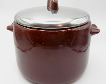 Vintage West Bend Bean Pot Brown Stoneware Crock Metal Lid Bakelite Style Knob