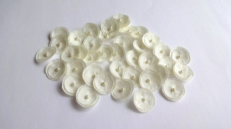 40 Ivory Silk Mini Poppies Embellishment image 2