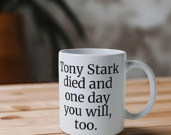 Tony Stark morreu. Caneca "Memento Mori" da cultura pop do Homem de Ferro da Marvel.