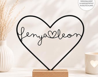 Personalisiertes Herz mit Namen | Herz Deko mit Holzsockel & optionaler Lasergravur | Geschenk zur Hochzeit, Jahrestag u. Valentinstag