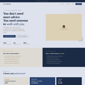 Pode incluir: Um layout de site com um esquema de cores azul marinho e dourado. O texto diz: "Voc&ecirc; n&atilde;o precisa de mais conselhos. Voc&ecirc; precisa de algu&eacute;m para caminhar com voc&ecirc;." Inclui um bot&atilde;o de call to action e informa&ccedil;&otilde;es sobre servi&ccedil;os de coaching.