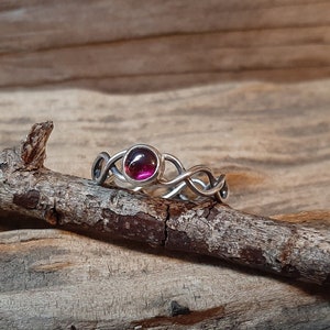 Garnet infinity ring top