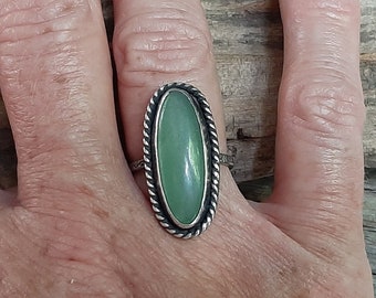 Argentium Silver Ring, Silver Boho Ring, Ladies Silver Ring, Green and Silver Ring, Green Glass