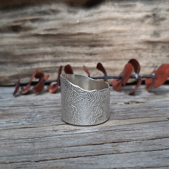 Silver Ring, Wide Ring Band, Index Finger Ring, Starfish Ring