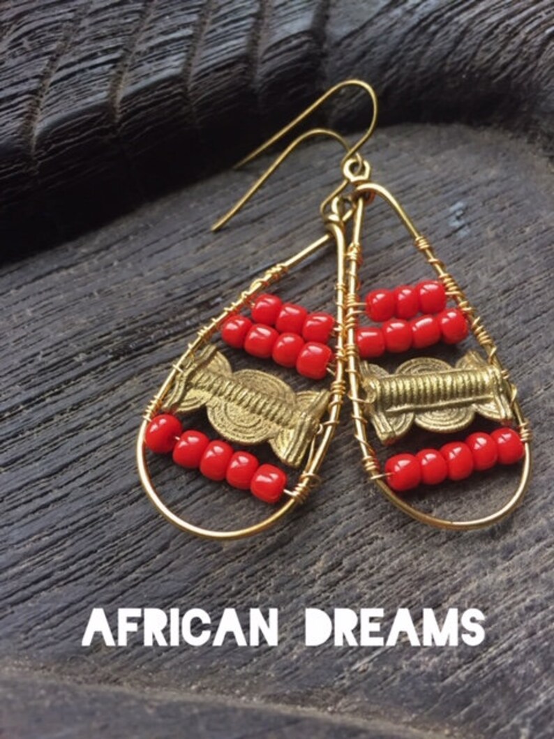 PDF Travelogue Magazine Winter 2021 The Ghana Issue Jewelry Magazine by Anne Potter Niveau Débutant Beading e-mag image 3