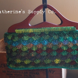 PDF Crochet Pattern - Garfield Park Conservatory Purse Pattern - Trendy Colorful Noro Love Bag with Wooden Handles